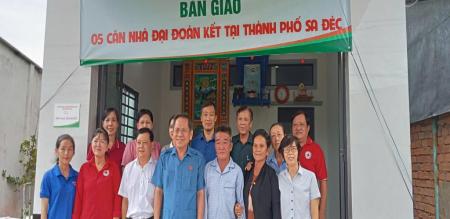 Tổ chức bàn giao Nhà “ Đại Đoàn Kết” tại phường Tân Quy Đông Tổ chức bàn giao Nhà “ Đại Đoàn Kết” tại phường Tân Quy Đông